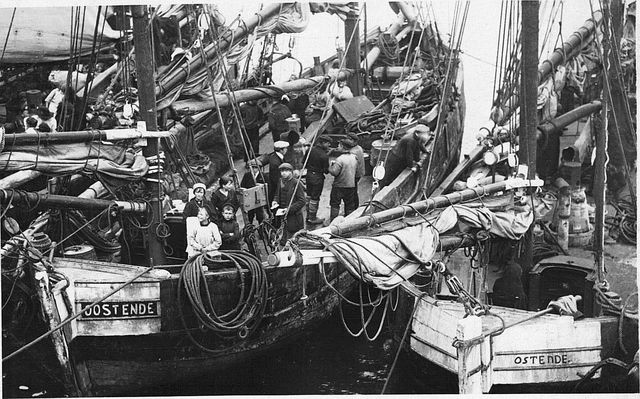 Belgians on boats