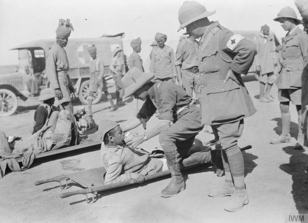 Ottoman wounded after Tikrit 1917 Copyright: IWM Q 24439