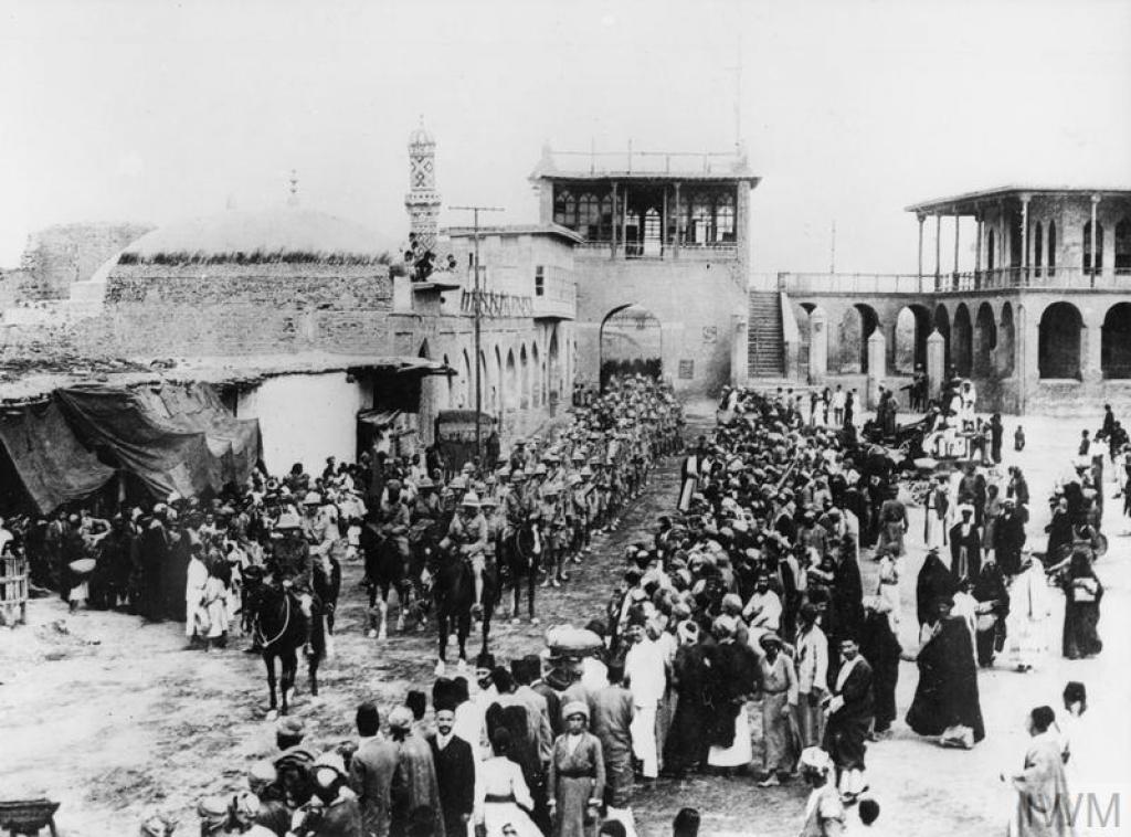 Entry of British troops into Baghdad, 11th March 1917 © IWM (Q 24168)